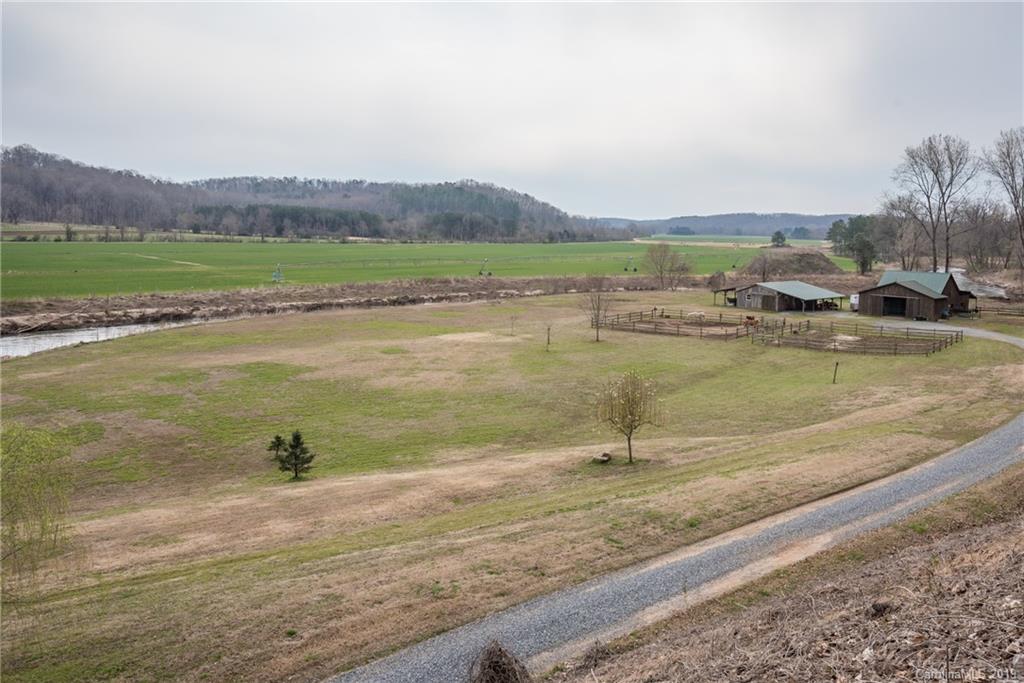 5520 Hunting Country Road Tryon, NC 28782 - Photo 31 of 48