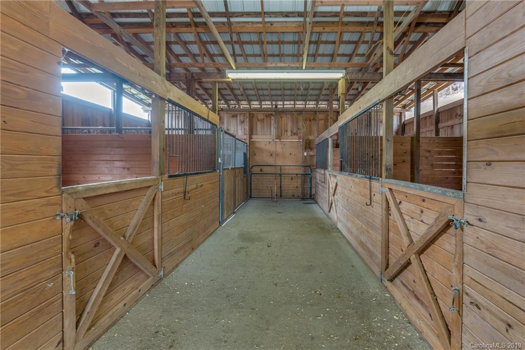 5520 Hunting Country Road Tryon, NC 28782 - Photo 40 of 48