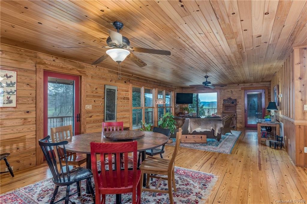 5520 Hunting Country Road Tryon, NC 28782 - Photo 10 of 48