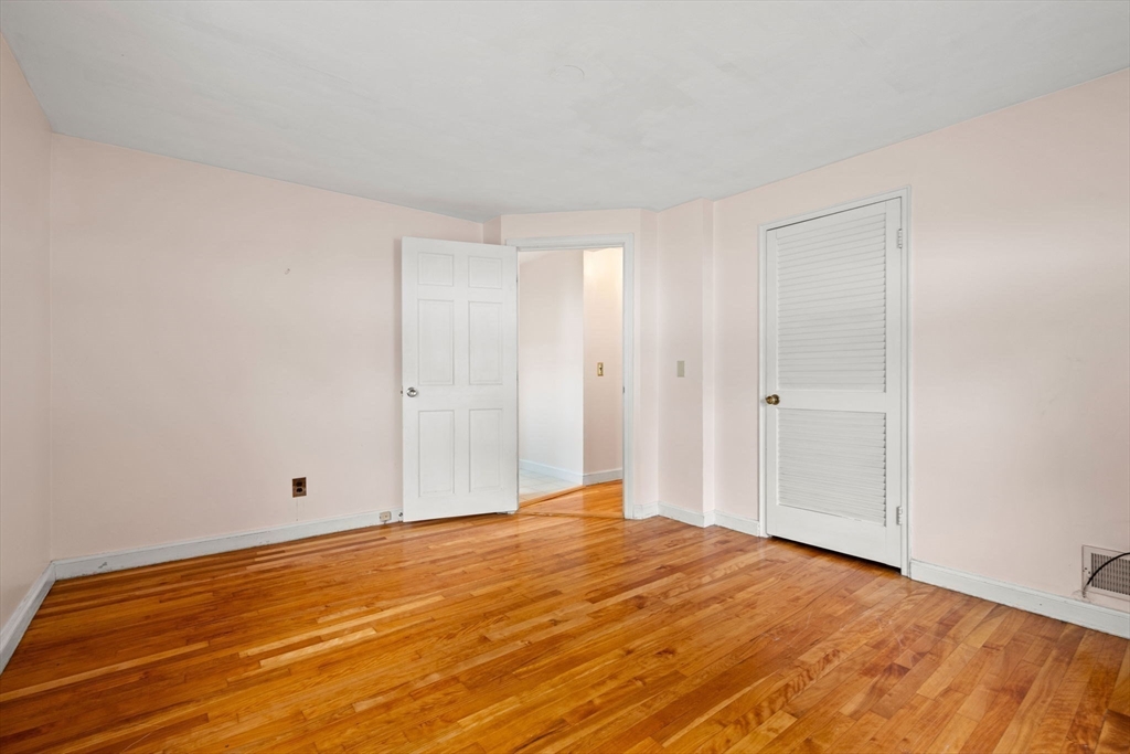 31 Thomas Road Lynnfield, MA 01940 - Photo 19 of 30 Gallery Image 19
