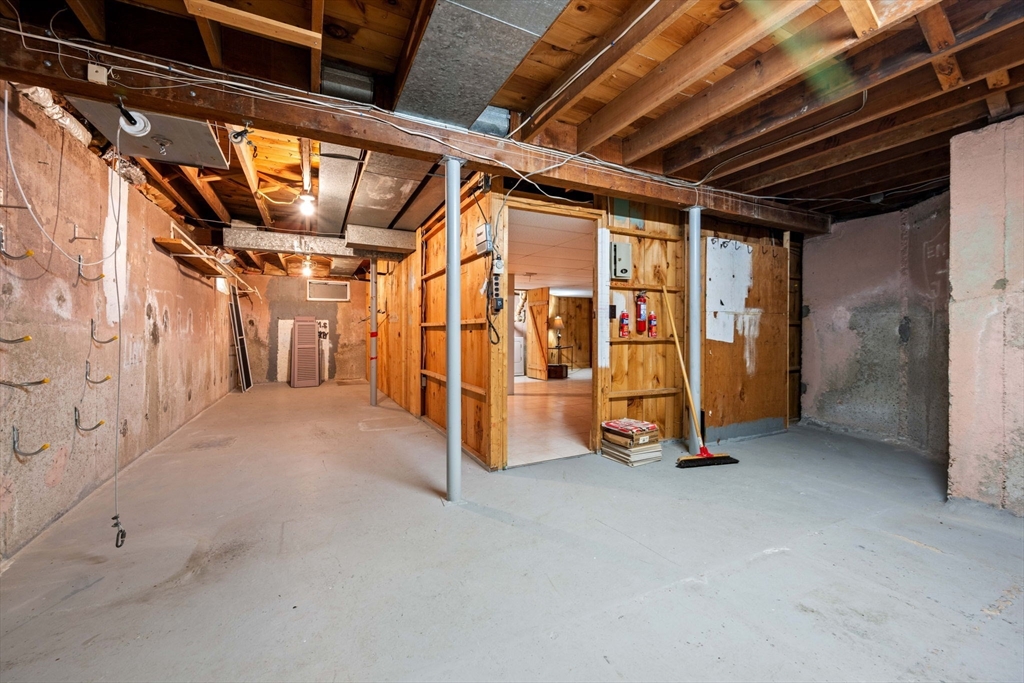 31 Thomas Road Lynnfield, MA 01940 - Photo 25 of 30 Gallery Image 25