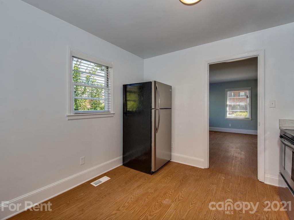 943 B Norland Road Charlotte, NC 28205 - Photo 3 of 17
