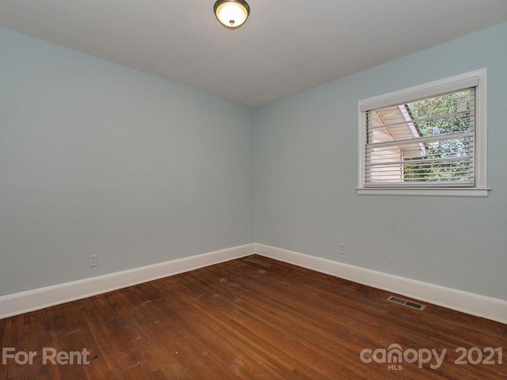 943 B Norland Road Charlotte, NC 28205 - Photo 10 of 17