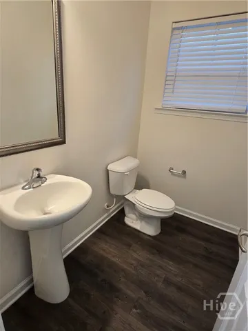 $2,300 | 98 Crystal Lake Drive, Savannah, GA 31407