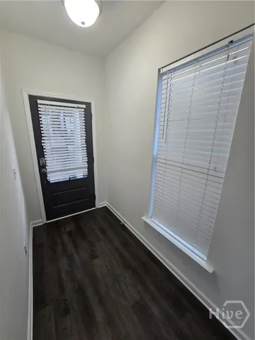 $2,300 | 98 Crystal Lake Drive, Savannah, GA 31407