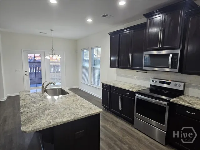 $2,300 | 98 Crystal Lake Drive, Savannah, GA 31407