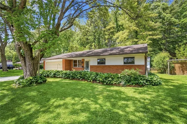$210,000 | 160 Belair Circle, Bellbrook, OH 45305