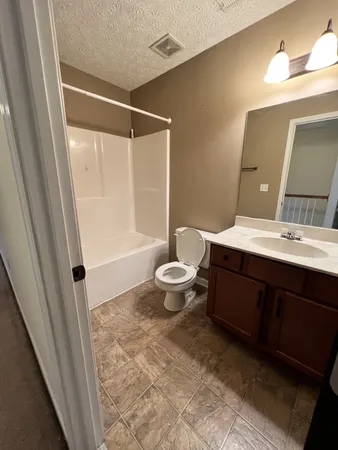 $1,900 | 625 Cavalcade Circle, Oak Grove, KY 42262