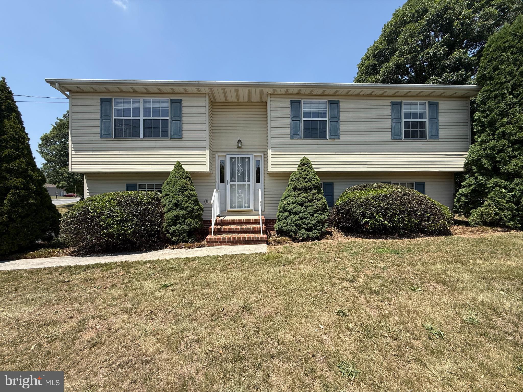21 Coolidge Road Inwood, WV 25428 - Photo 2 of 80 Front View