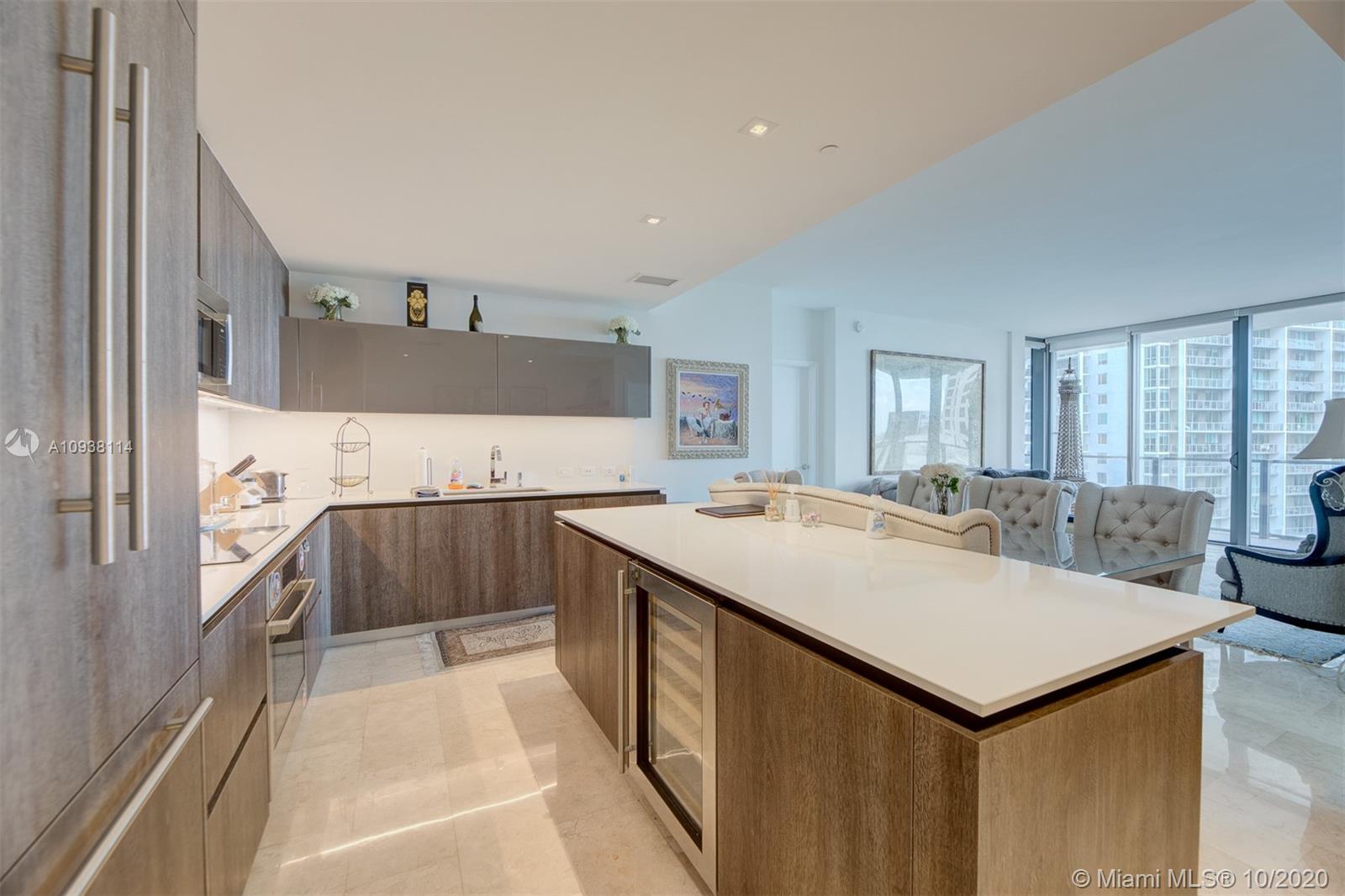 68 Southeast 6th Street, Unit 1109 Miami, FL 33131 - Photo 17 of 34