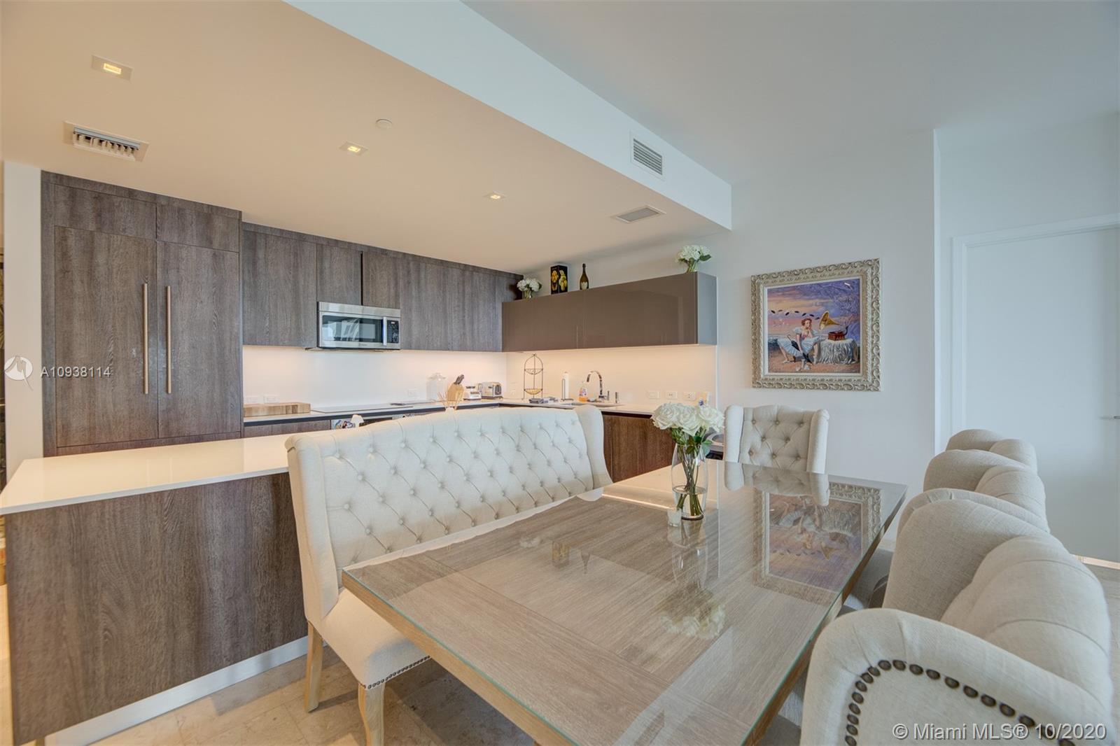 68 Southeast 6th Street, Unit 1109 Miami, FL 33131 - Photo 21 of 34