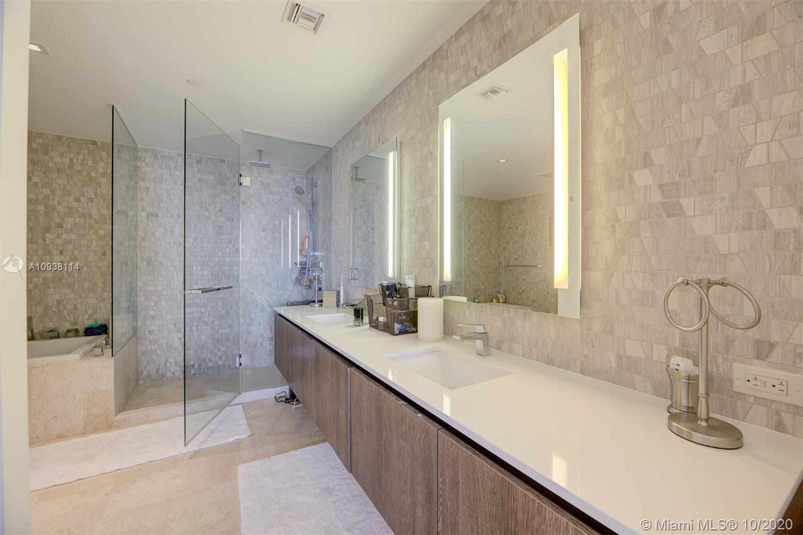 68 Southeast 6th Street, Unit 1109 Miami, FL 33131 - Photo 25 of 34