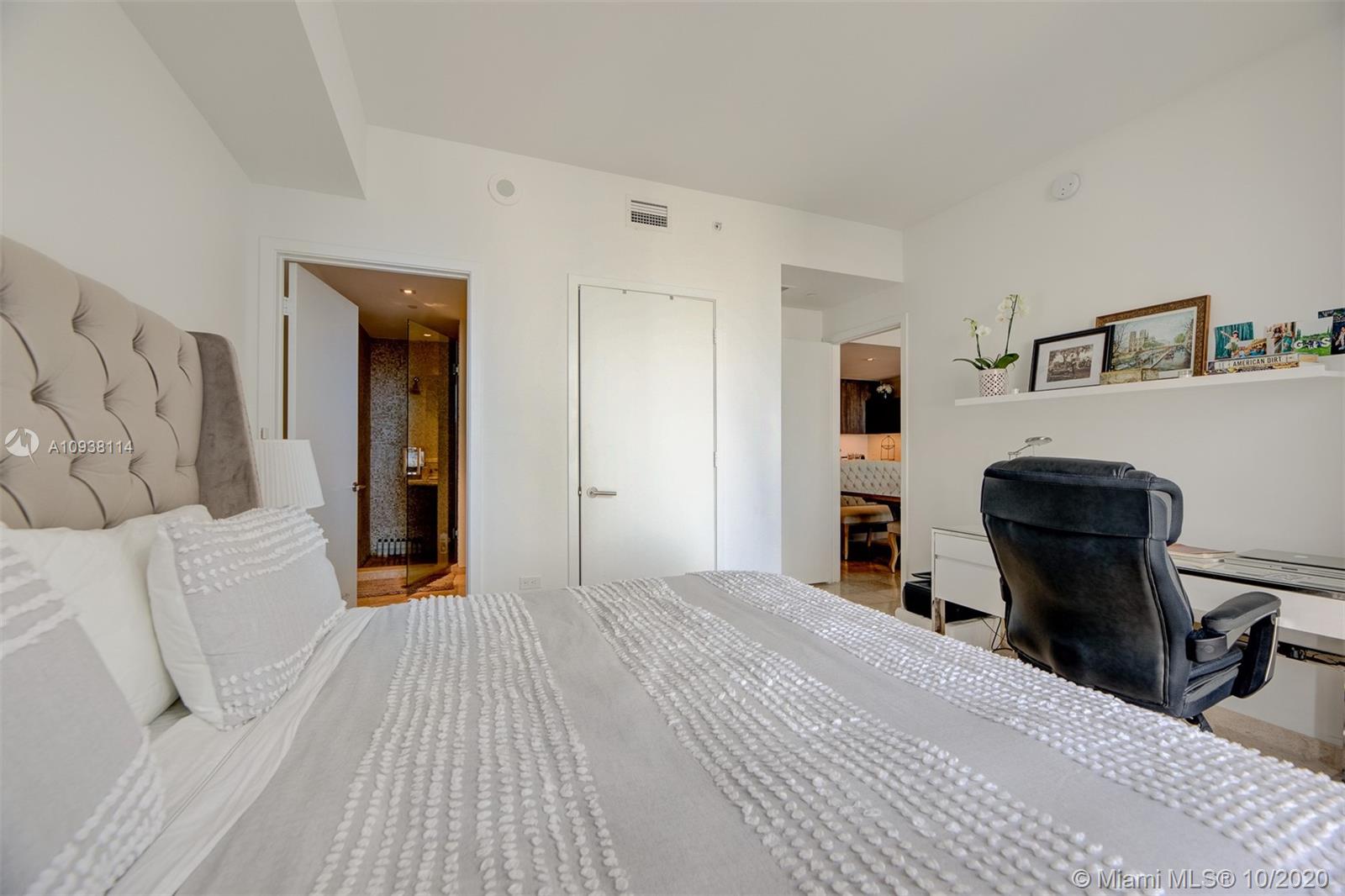 68 Southeast 6th Street, Unit 1109 Miami, FL 33131 - Photo 28 of 34