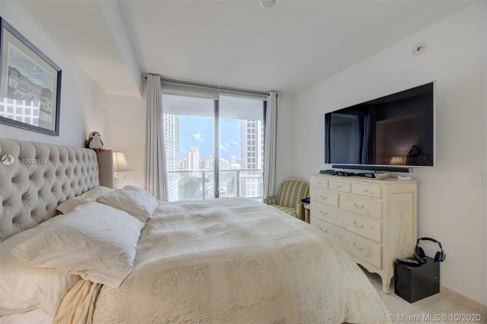 68 Southeast 6th Street, Unit 1109 Miami, FL 33131 - Photo 30 of 34