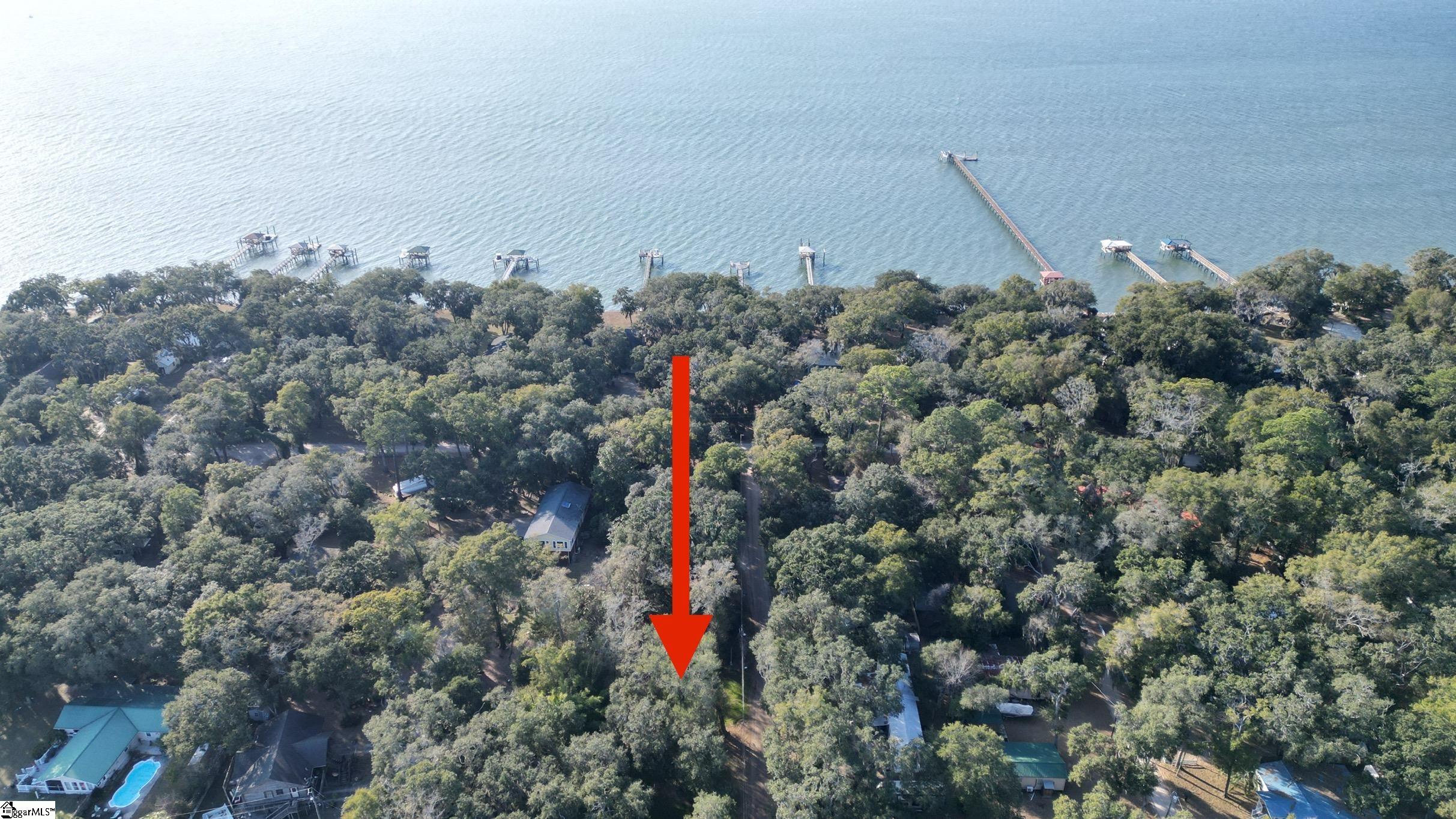 33 Mosse Road St. Helena Island, SC 29920 - Photo 2 of 9