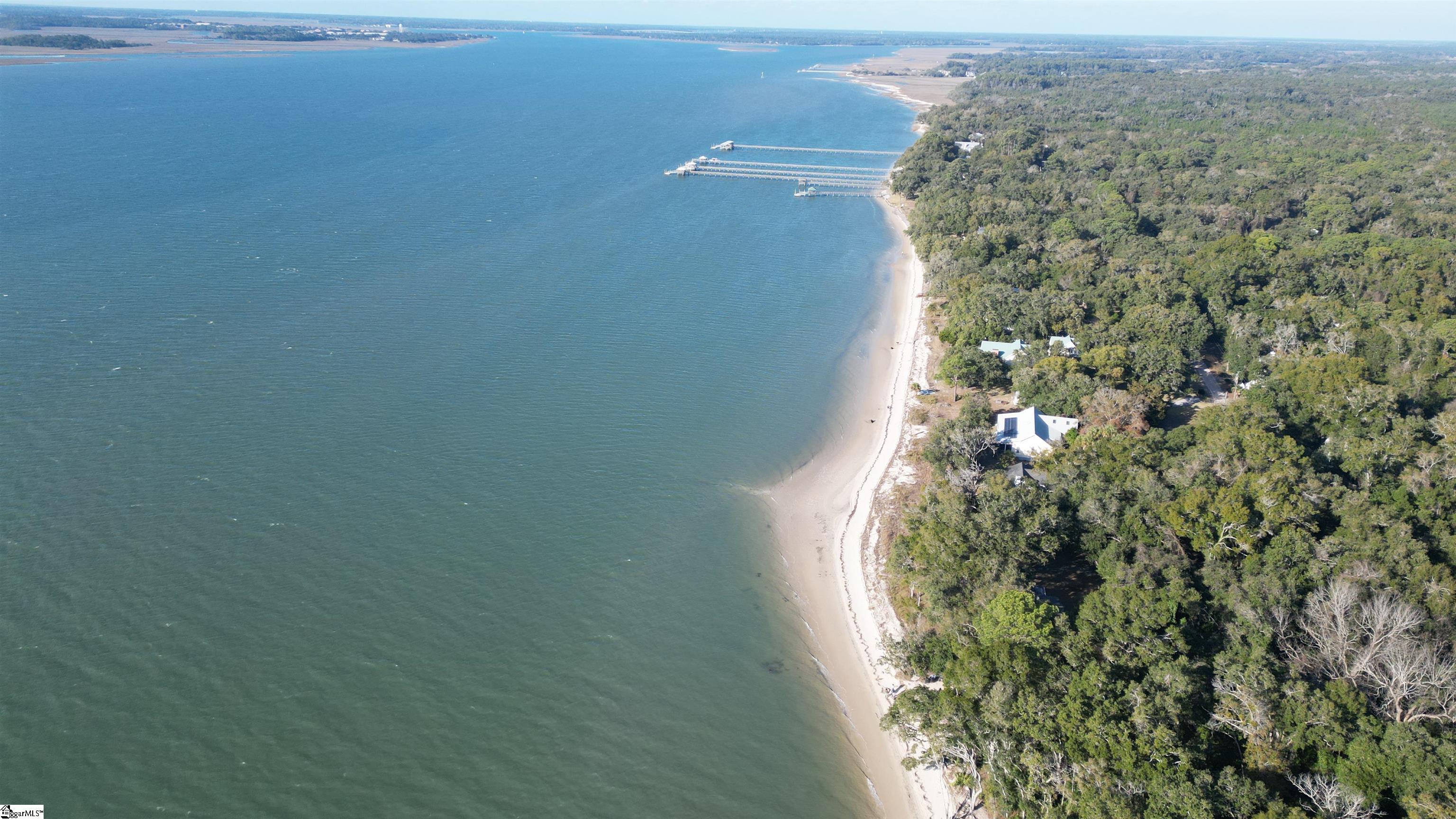 33 Mosse Road St. Helena Island, SC 29920 - Photo 4 of 9