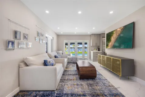 $3,800,000 | 9440 Southwest 136th Street, Miami, FL 33176