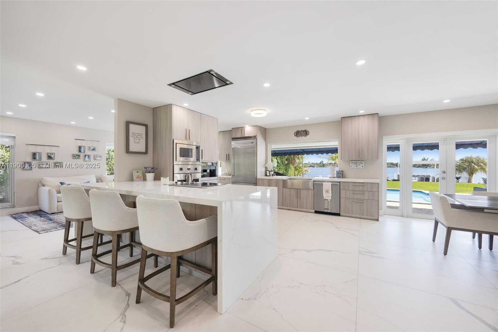 9440 Southwest 136th Street Miami, FL 33176 - Photo 13 of 40