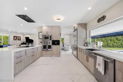 $3,800,000 | 9440 Southwest 136th Street, Miami, FL 33176