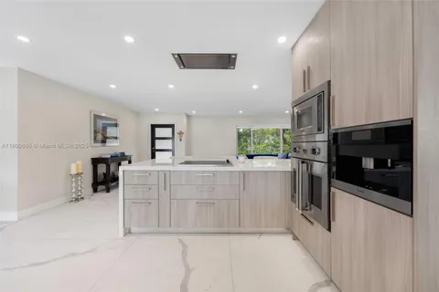 $3,800,000 | 9440 Southwest 136th Street, Miami, FL 33176