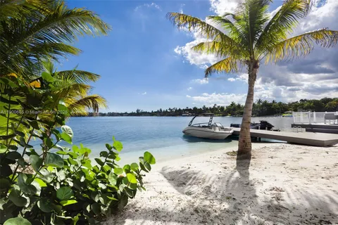 $3,800,000 | 9440 Southwest 136th Street, Miami, FL 33176