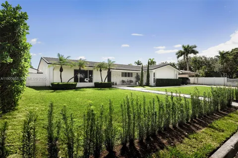 $3,400,000 | 9440 Southwest 136th Street, Miami, FL 33176