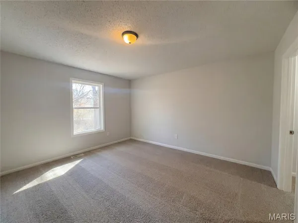 $248,000 | 926 Wisdom Lane, Pacific, MO 63069