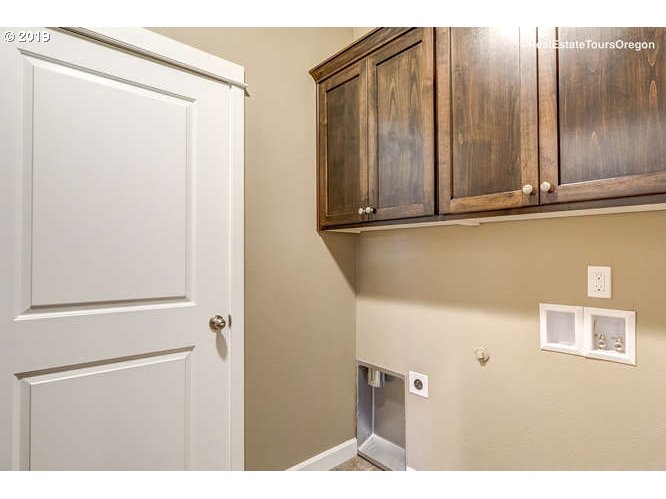 1060 6th Street Gervais, OR 97026 - Photo 30 of 30 a view of a closet