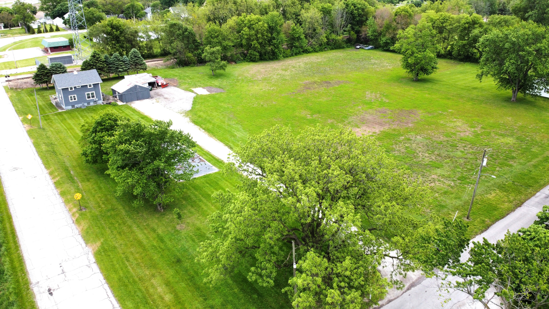 250 West Frontage Street Sheldon, IL 60966 - Photo 2 of 31