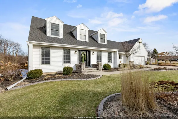 $679,900 | 3075 Ridgeway Drive, Neenah, WI 54956