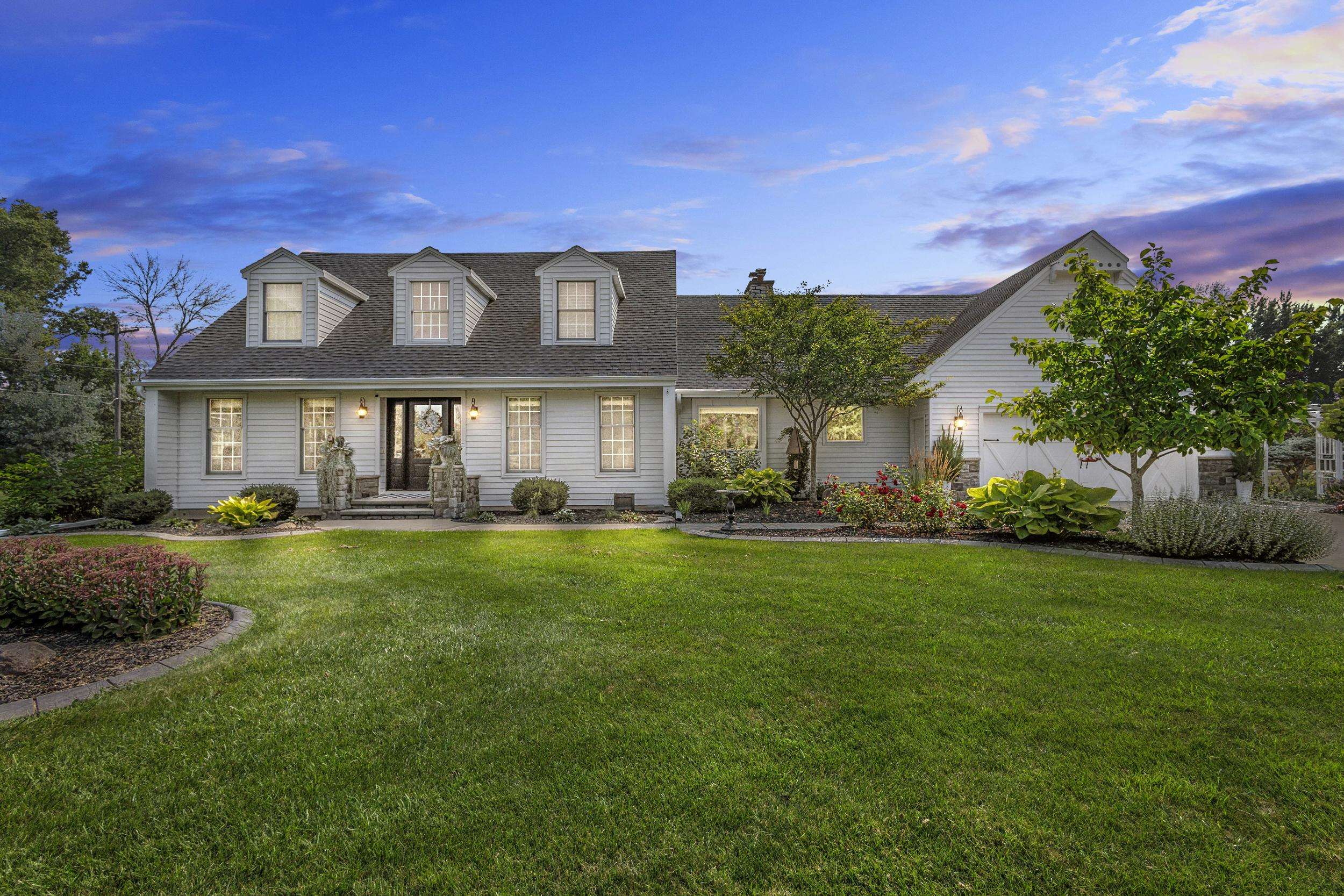 3075 Ridgeway Drive Neenah, WI 54956 - Photo 2 of 69