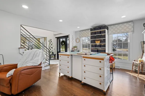 $679,900 | 3075 Ridgeway Drive, Neenah, WI 54956