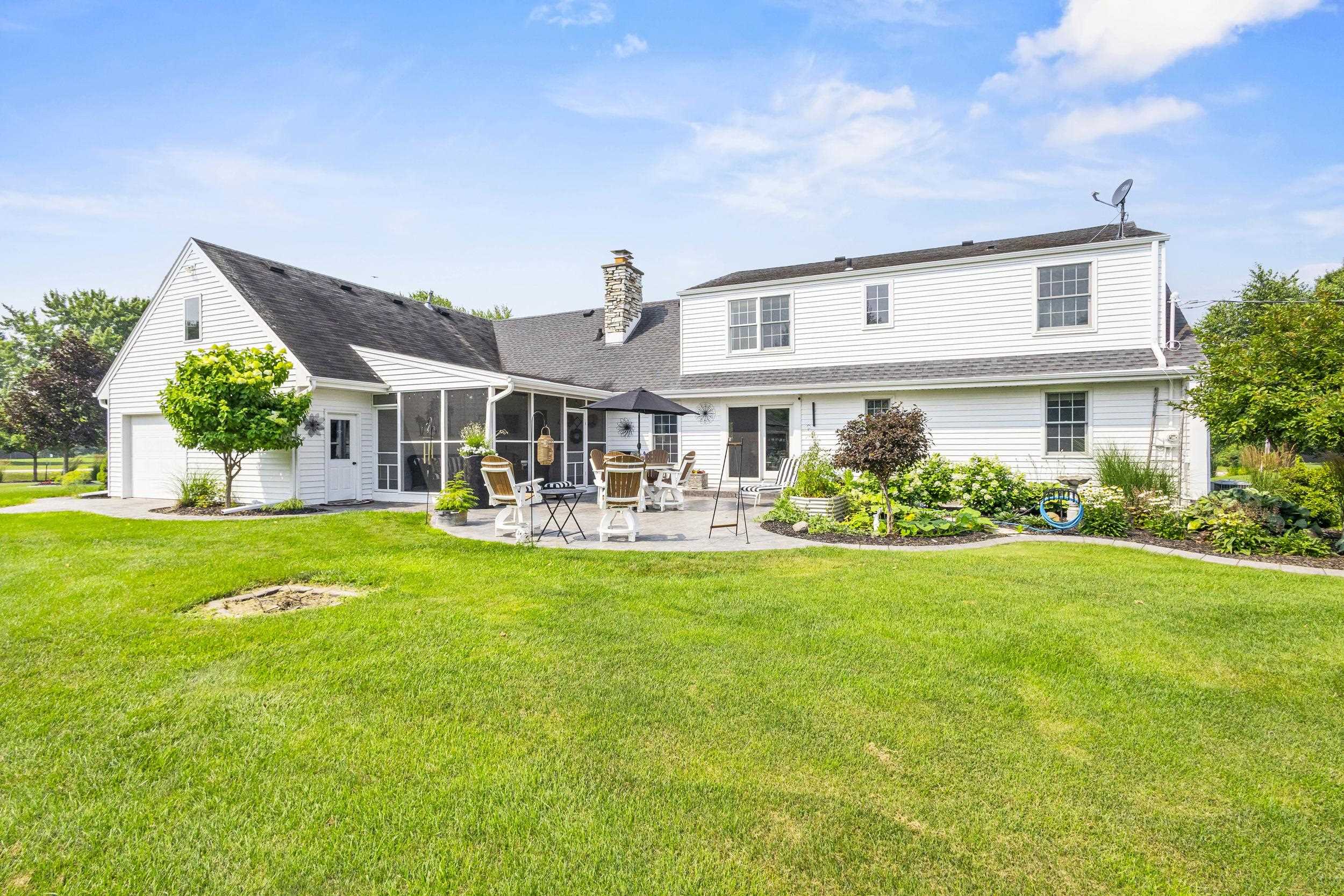 3075 Ridgeway Drive Neenah, WI 54956 - Photo 4 of 69