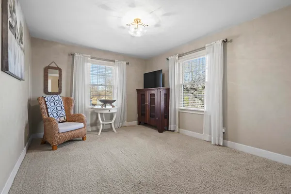 $679,900 | 3075 Ridgeway Drive, Neenah, WI 54956