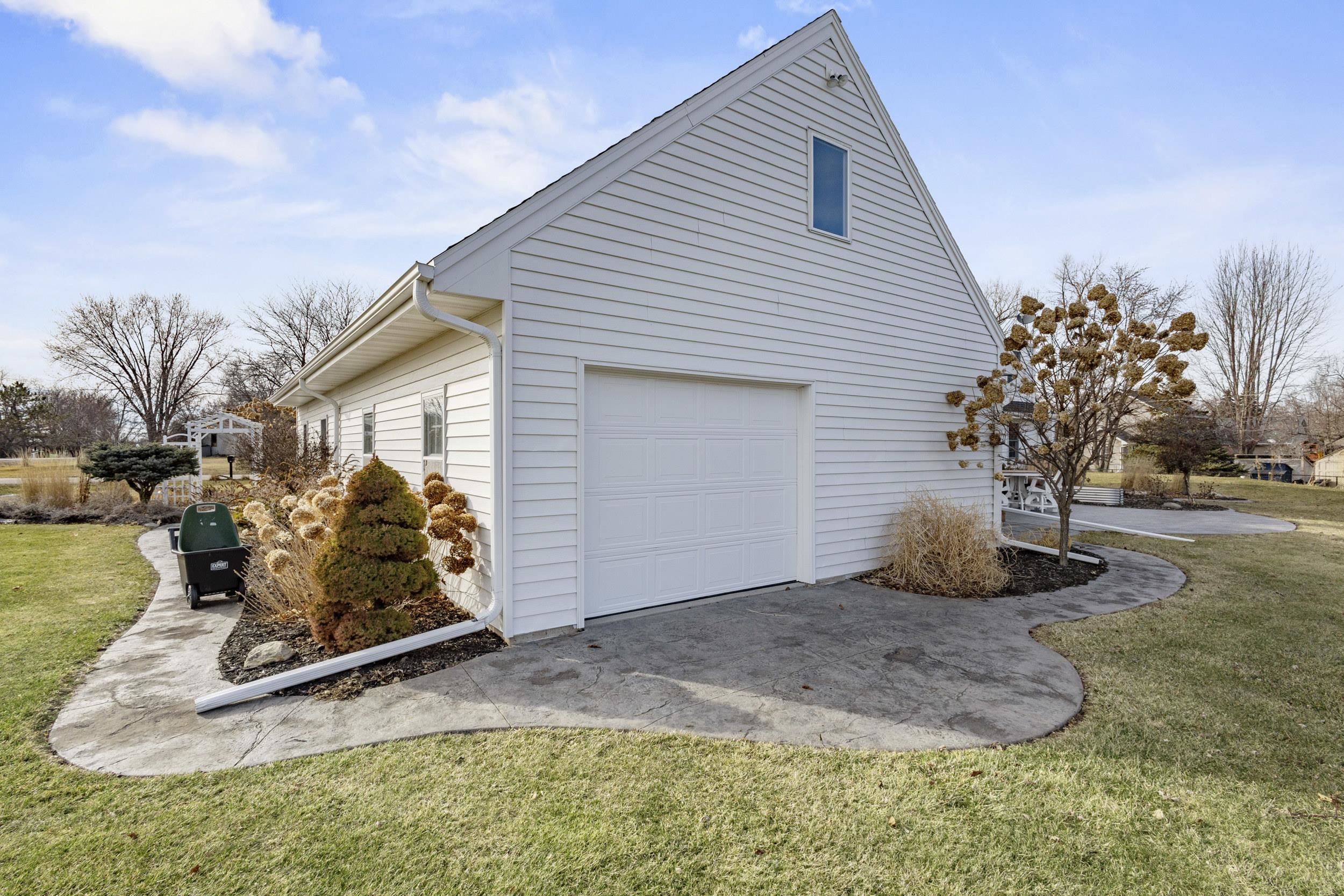 3075 Ridgeway Drive Neenah, WI 54956 - Photo 48 of 69