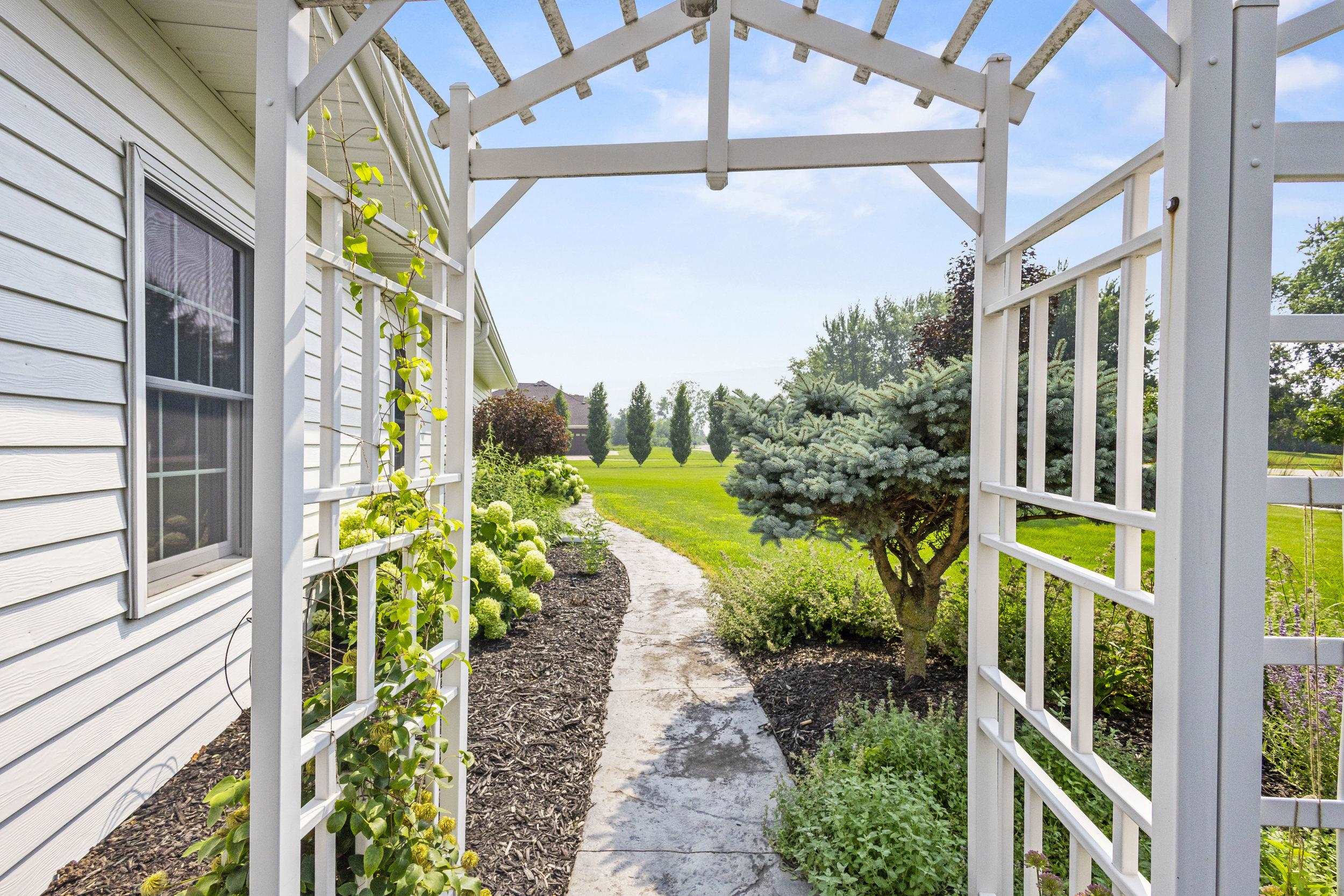 3075 Ridgeway Drive Neenah, WI 54956 - Photo 67 of 69