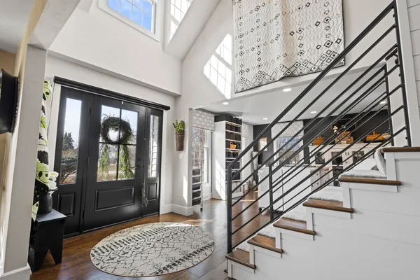 $679,900 | 3075 Ridgeway Drive, Neenah, WI 54956