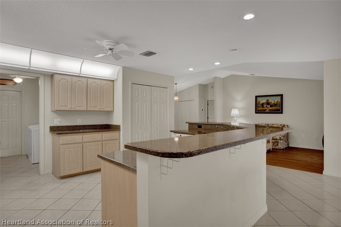 3310 Divot Road Sebring, FL 33872 - Photo 13 of 35 Gallery Image 13
