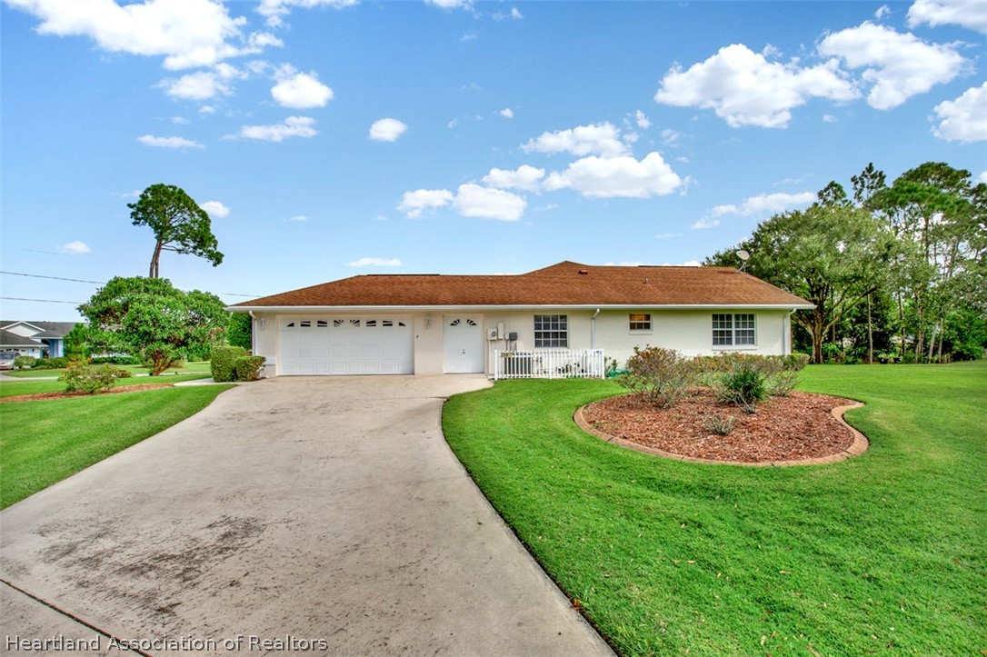 3310 Divot Road Sebring, FL 33872 - Photo 32 of 35 Gallery Image 32