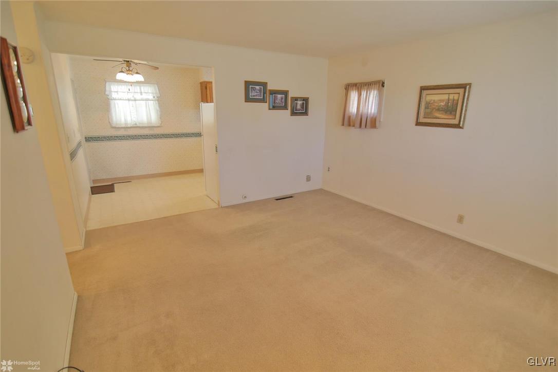 2109 Cypress Road Bethlehem, PA 18018 - Photo 5 of 26 Gallery Image 5