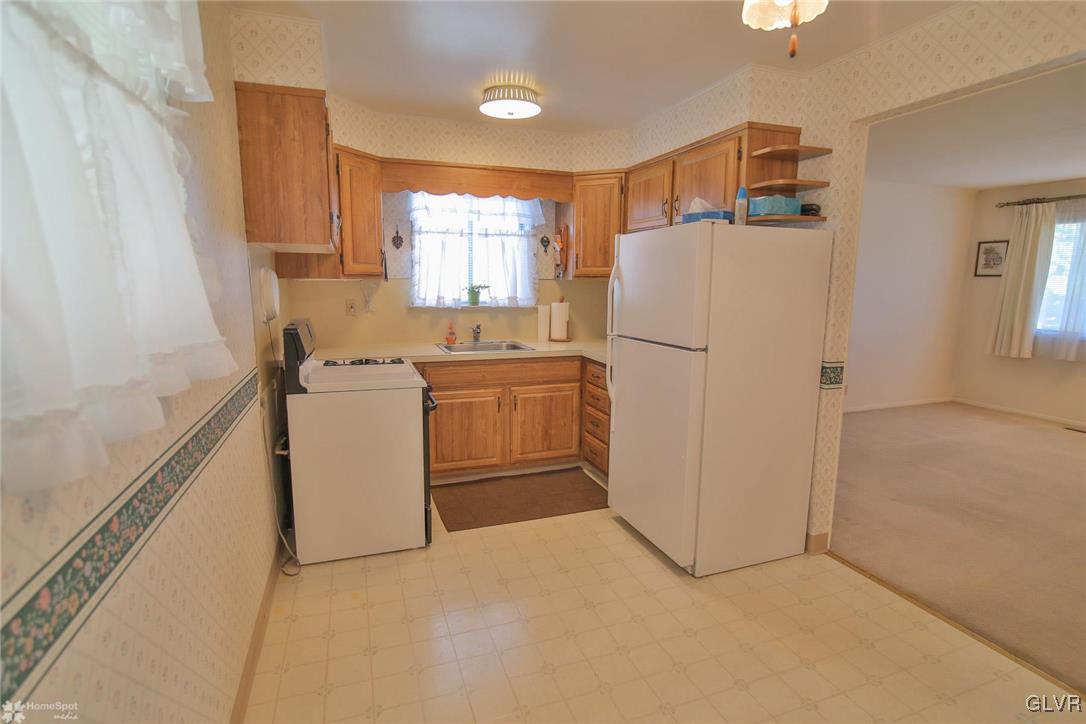 2109 Cypress Road Bethlehem, PA 18018 - Photo 8 of 26 Gallery Image 8
