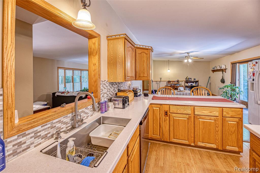 6855 Lyons Road Imlay City, MI 48444 - Photo 23 of 50