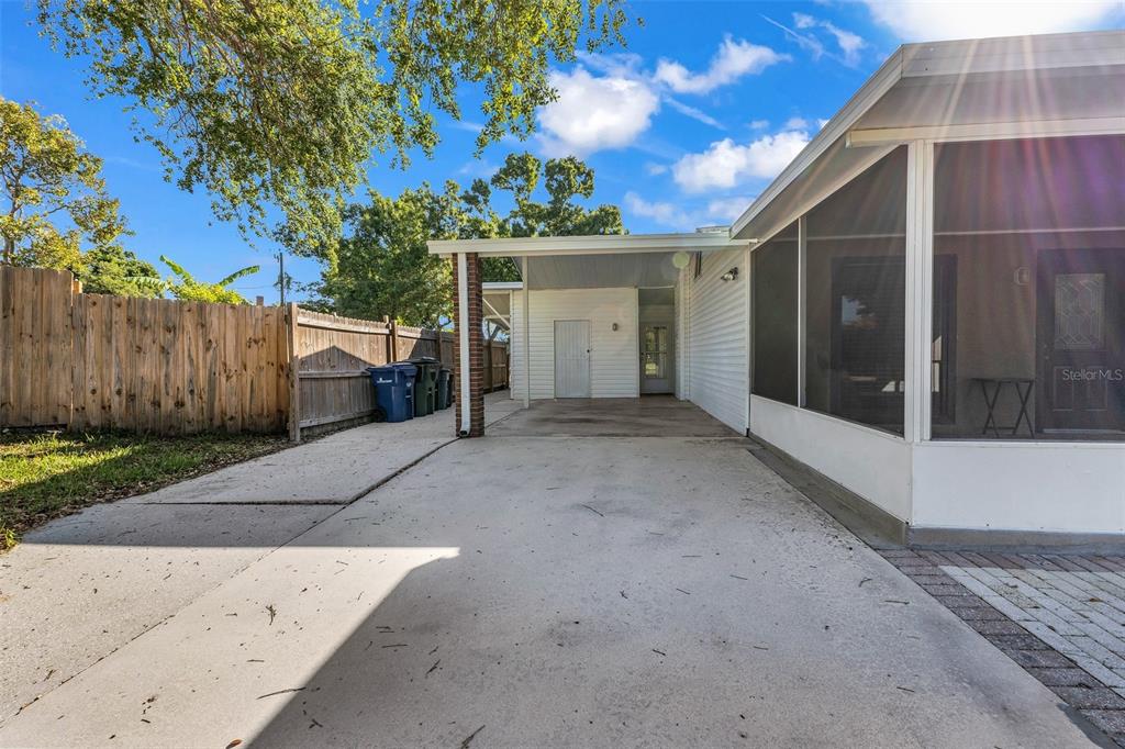 2209 Woodmere Road Venice, FL 34293 - Photo 2 of 32