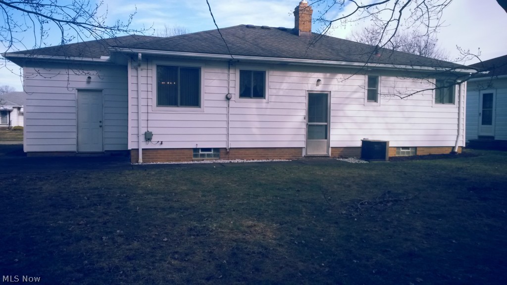 7270 Maplewood Road Parma, OH 44130 - Photo 22 of 23 Rear view of 7270 Maplewood Road