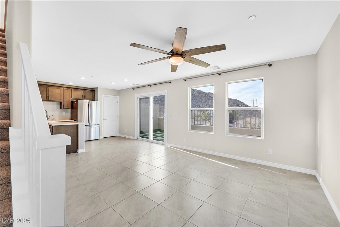 366 Rosefinch Street Henderson, NV 89012 - Photo 3 of 33