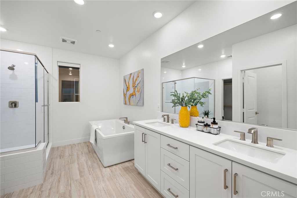 116 Zawn Irvine, CA 92618 - Photo 21 of 40