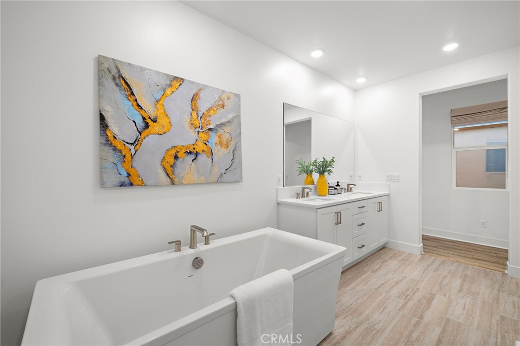 116 Zawn Irvine, CA 92618 - Photo 23 of 40