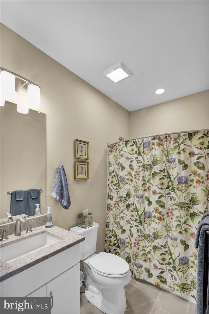 459 Valor Drive Lititz, PA 17543 - Photo 31 of 53 Bathroom - 1st floor