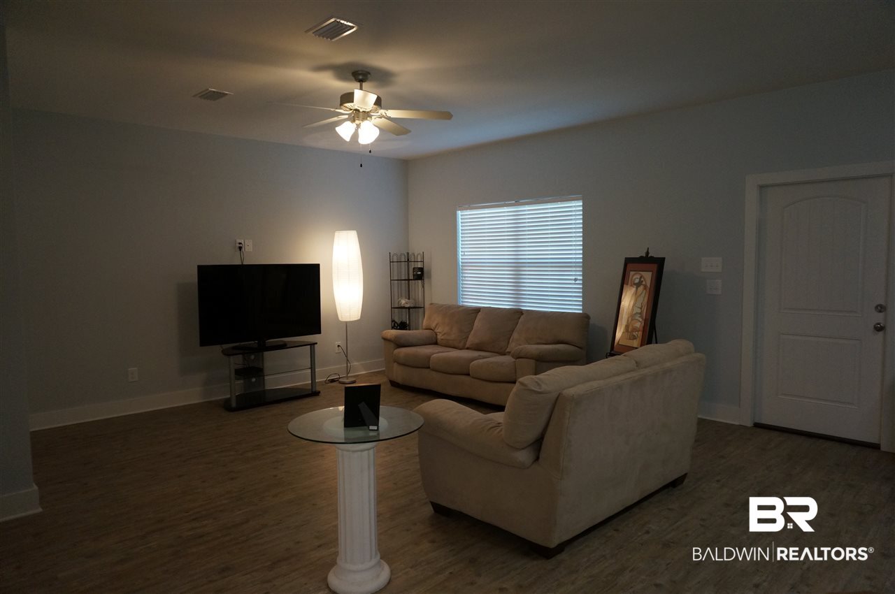 49989 Dyas Road Bay Minette, AL 36507 - Photo 4 of 33 Living Room
