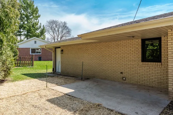$325,000 | 3618 Belvoir Drive, Rockford, IL 61107